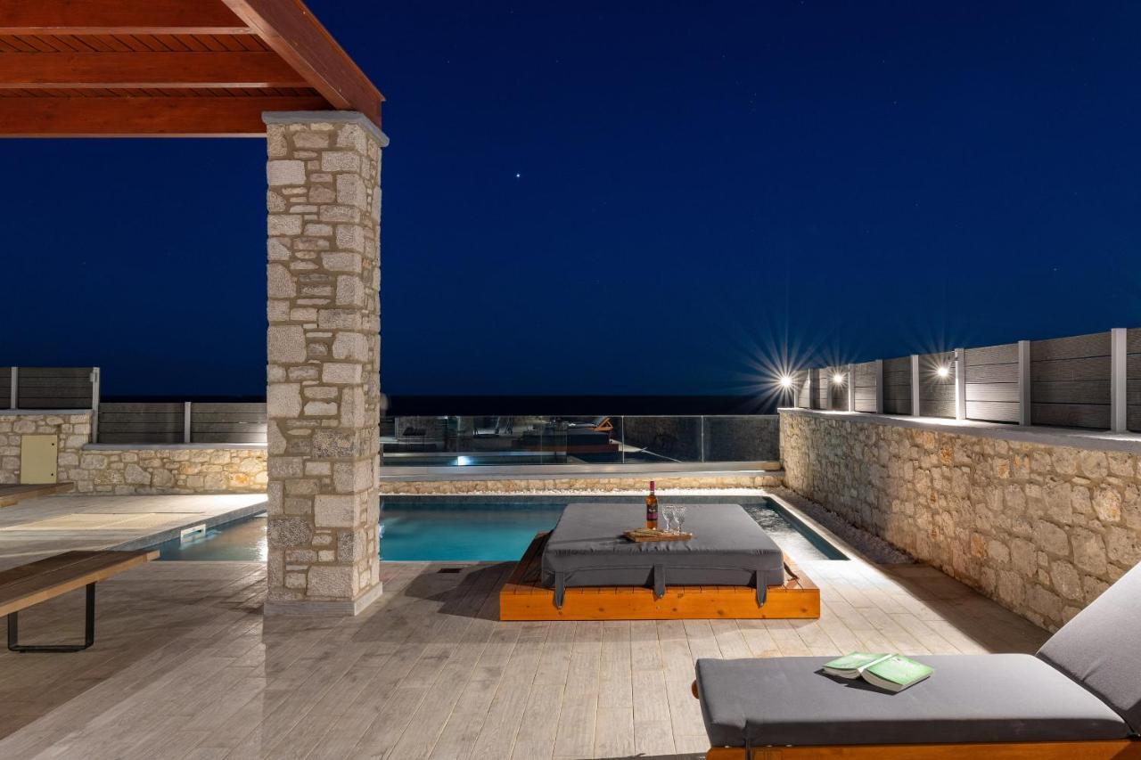 Southrock Villas ラクハニア エクステリア 写真